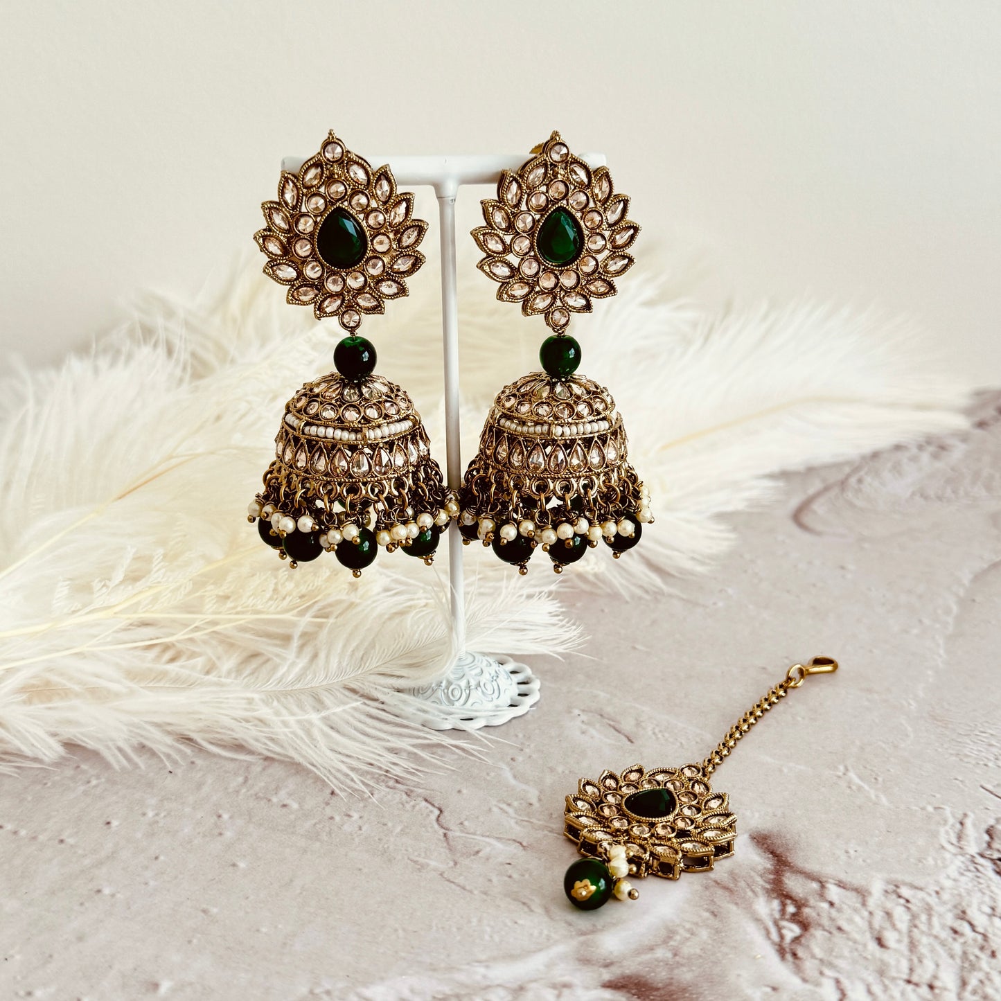 Ambar Earrings (Emerald Green)