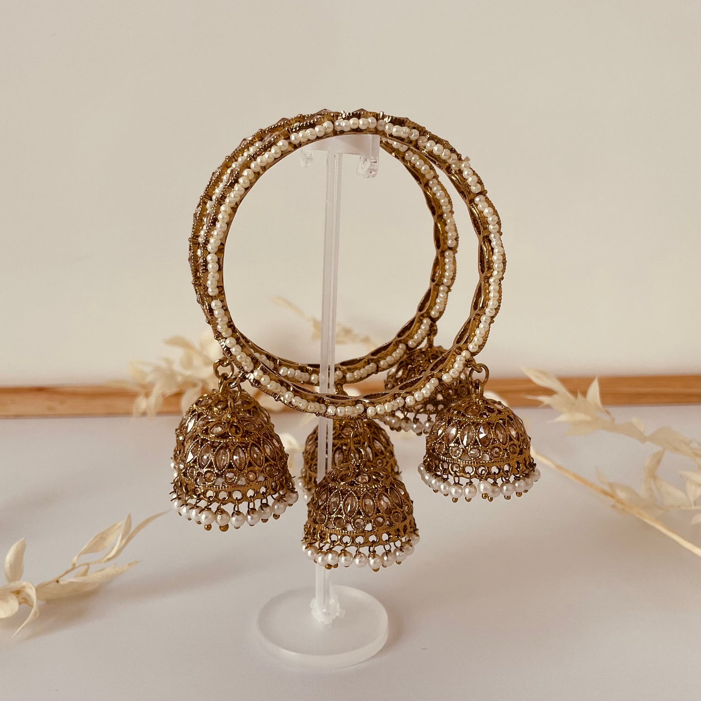 Eesha Bangles (Gold)