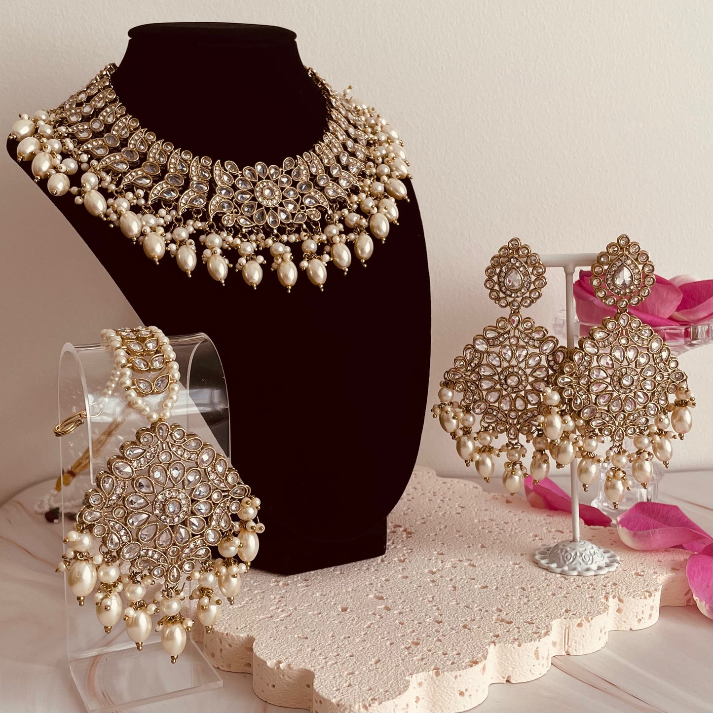 Laila Necklace Set (Gold)