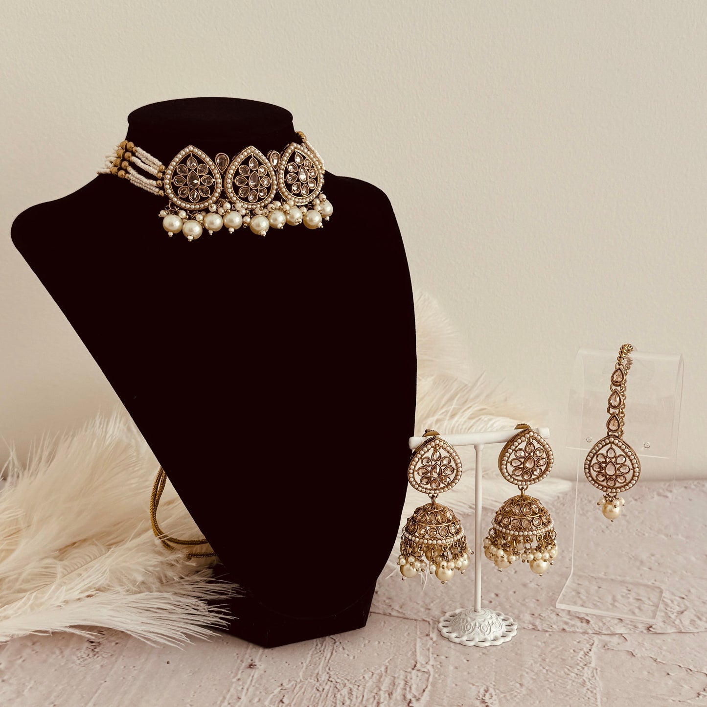 Srivaa Necklace Set
