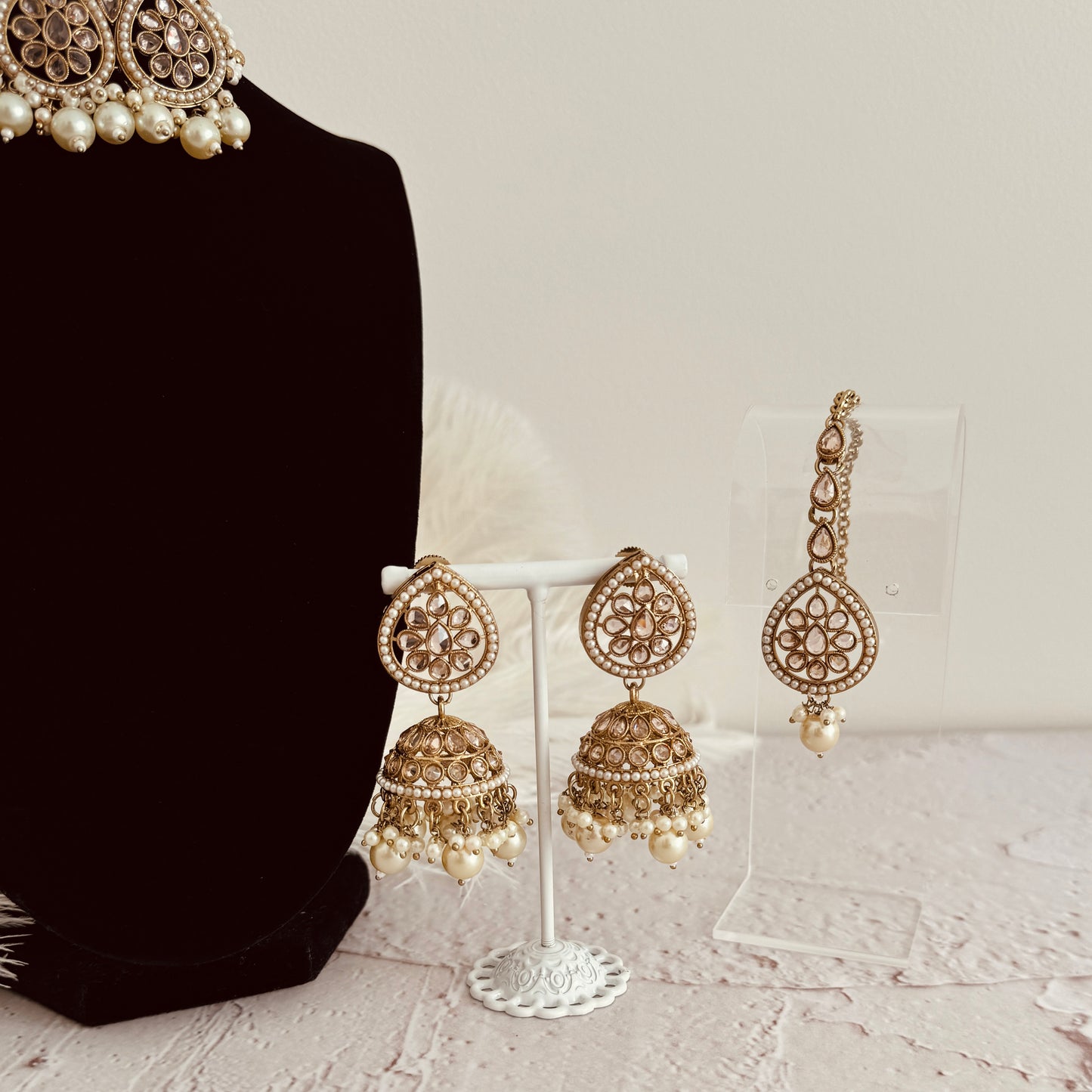 Srivaa Necklace Set