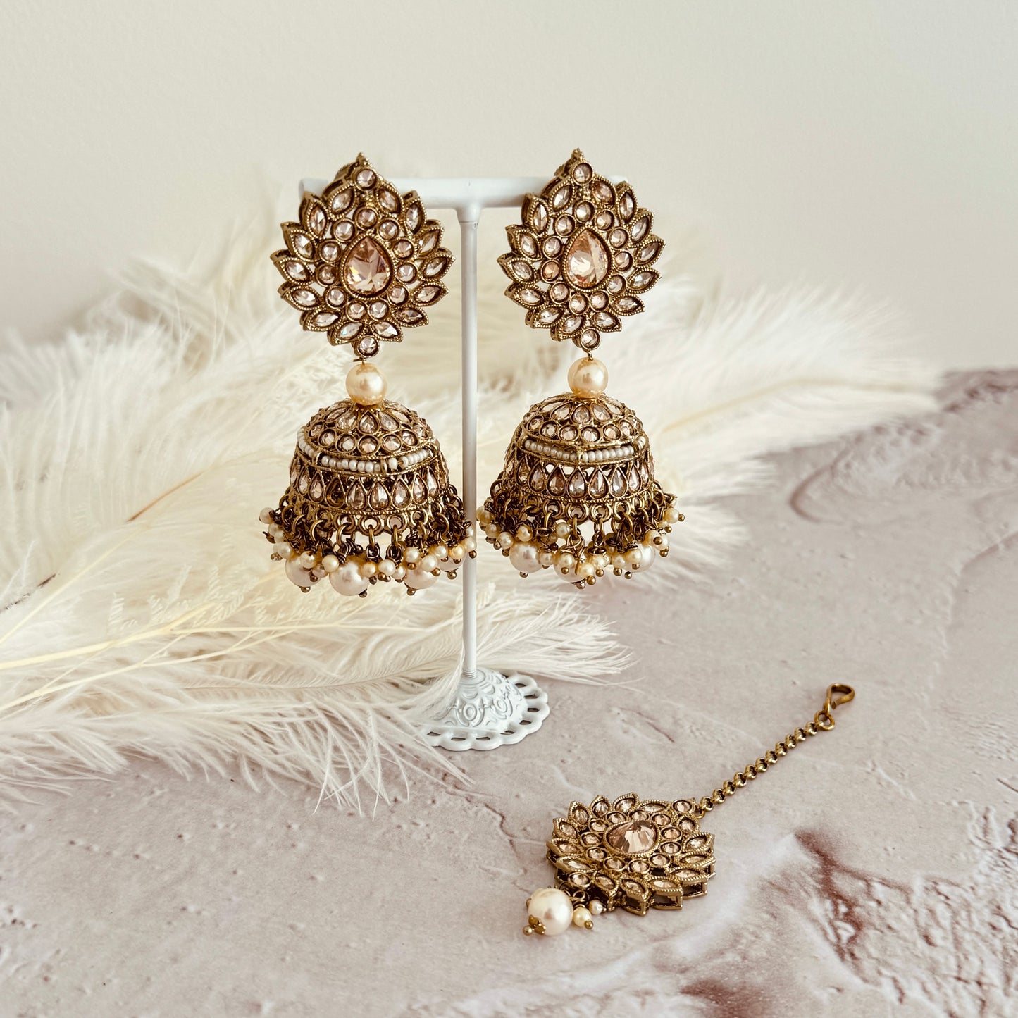 Ambar Earrings (Gold)