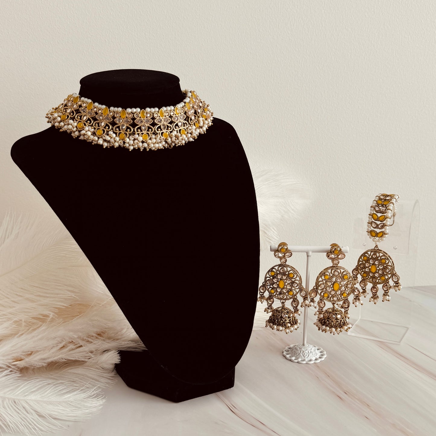 Sana Necklace Set (Yellow)